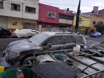 Auto Lavado Los Delfines